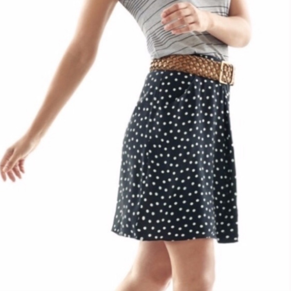 Cabi polka dot skirt dark navy blue a line skate skirt size 4